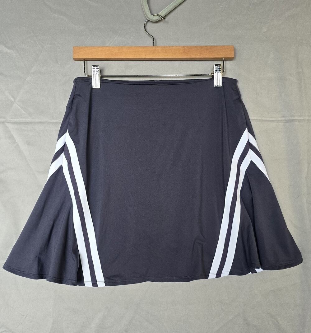 Nike Skort Womens Small Gray Dri-FIT Stripe Built-In Shorts Tennis Running